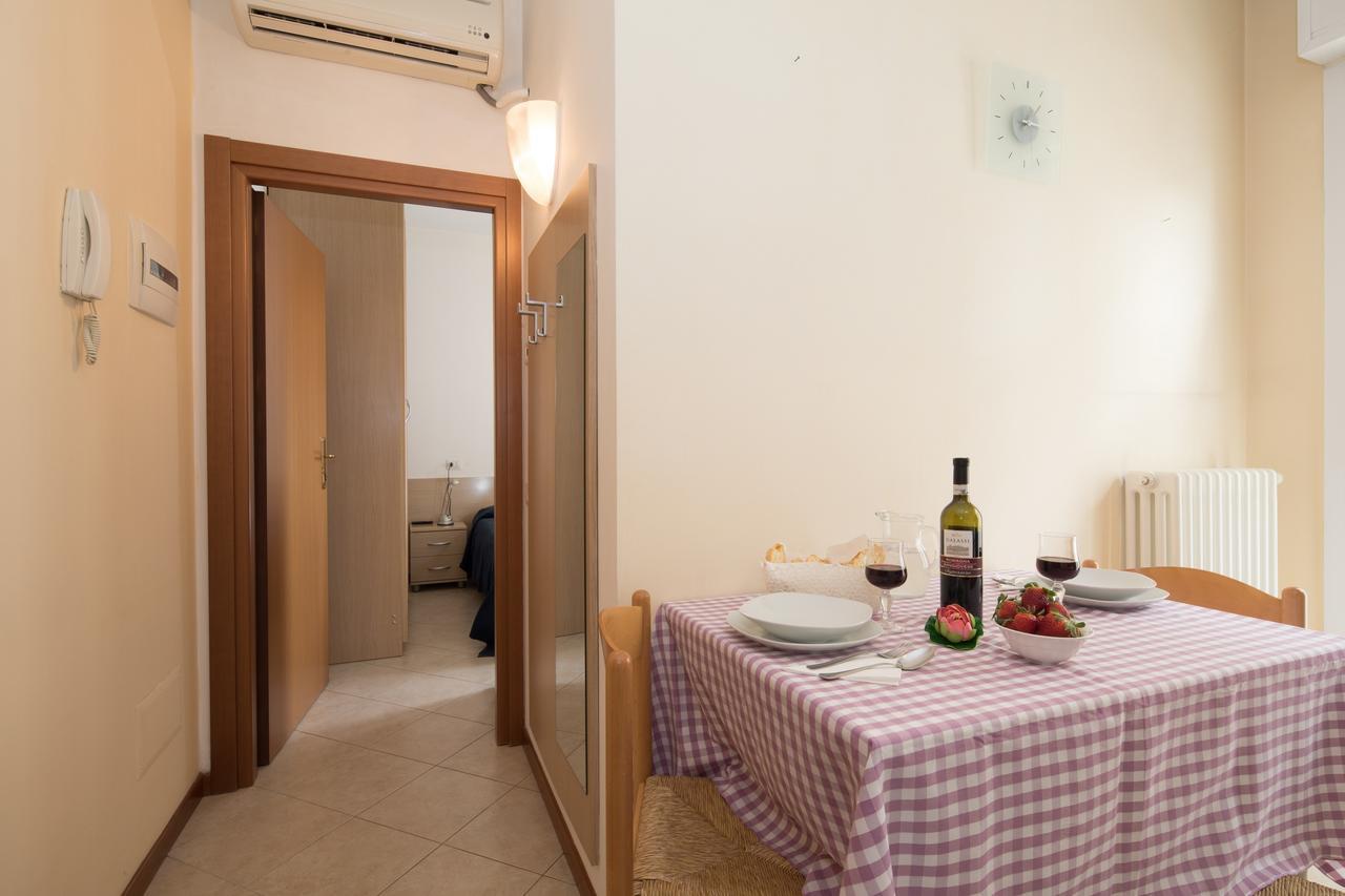 Residence Uno Studio&Suites Rimini Exterior photo