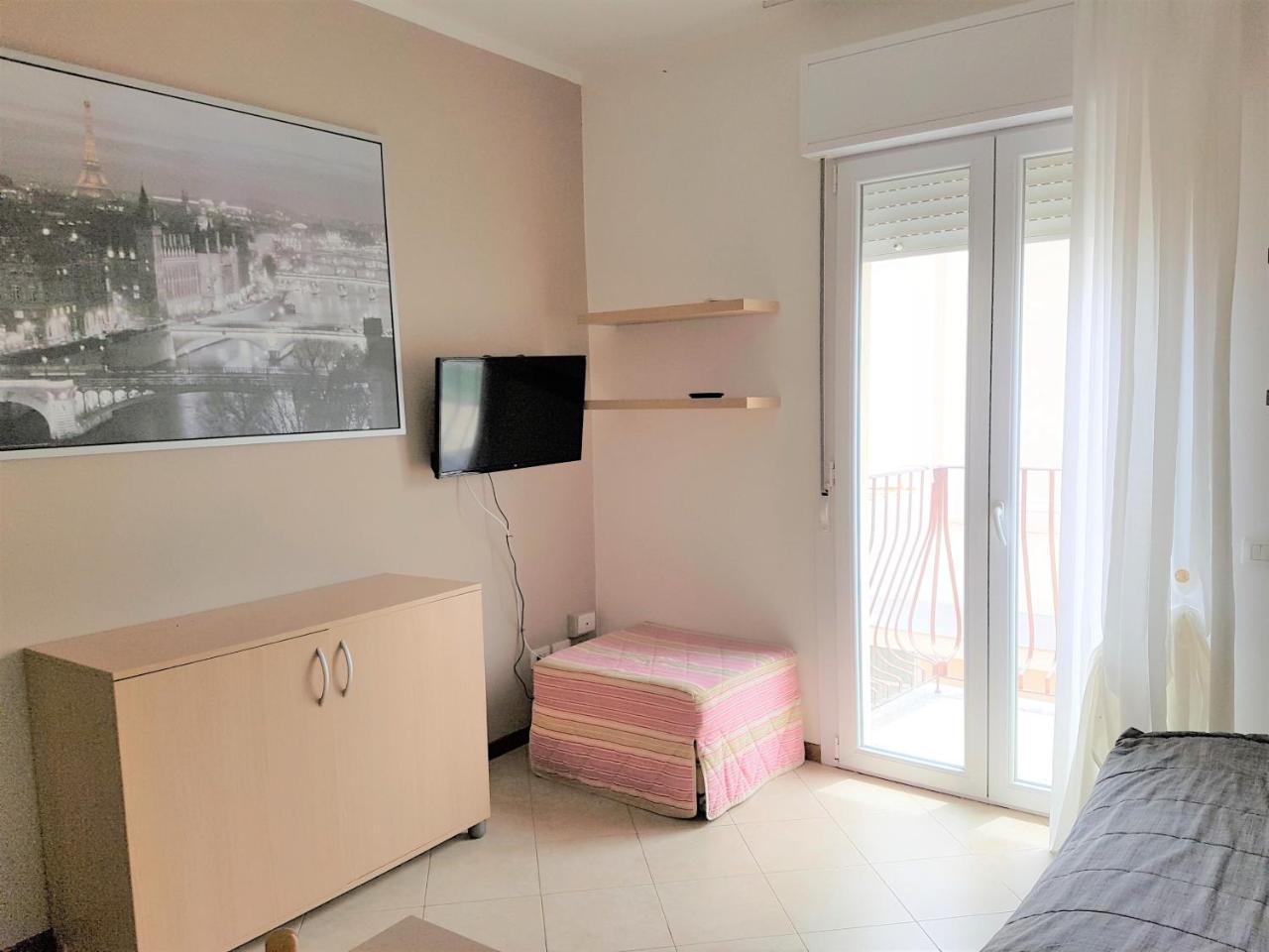 Residence Uno Studio&Suites Rimini Exterior photo